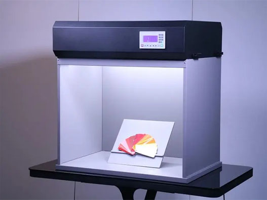 對(duì)色燈箱商標(biāo)注冊哪一類?