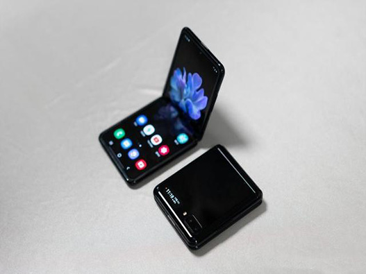 折疊智能手機(jī)商標(biāo)注冊(cè)屬于哪一類？